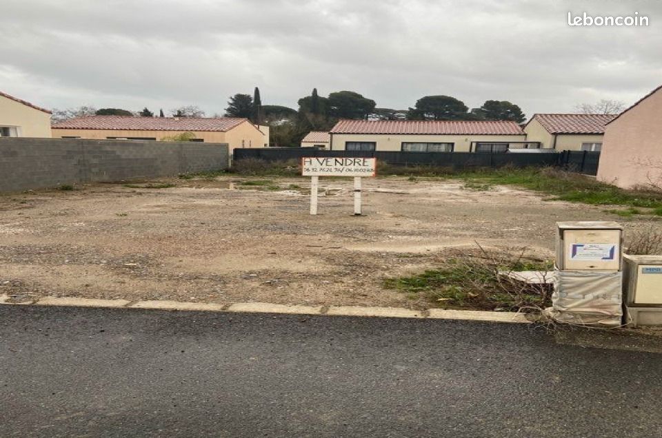Terrain 360 m² Olonzac · 56 000 €