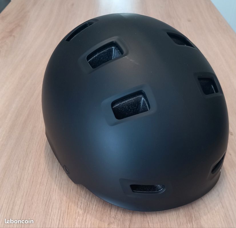 Casque Enfant Broken Head - Vélo, BMX, Skate - ABS Avec Sac - Norme CE