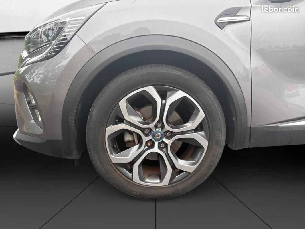 Renault Captur E-Tech Plug-in 160 Intens (image 9)