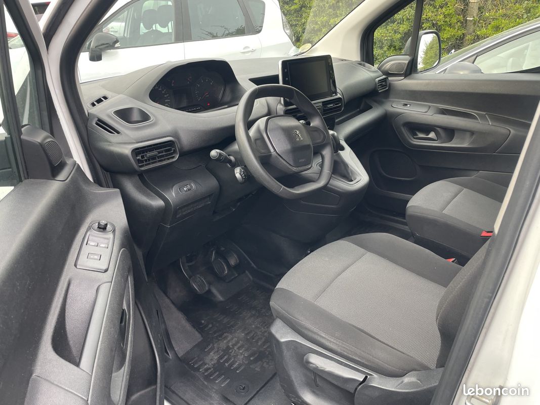 Peugeot Partner Standard 650kg BlueHDi 100ch S&S Premium 52870 kms (image 5)