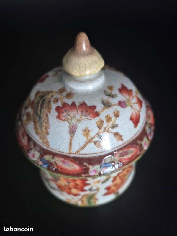 Boite avec couvercle en porcelaine 1895 WONG LEE décor fleuri (image 10)