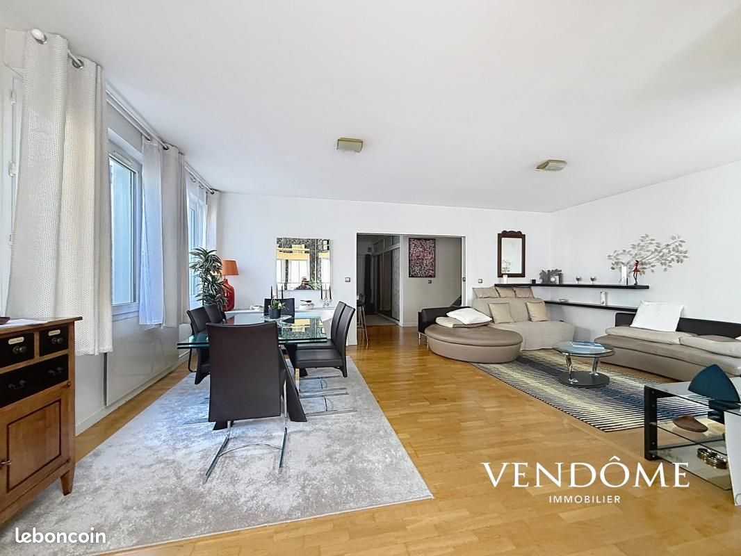 Appartement 3 pièces 124 m² · à Lille · 124 m² · 498 000 €