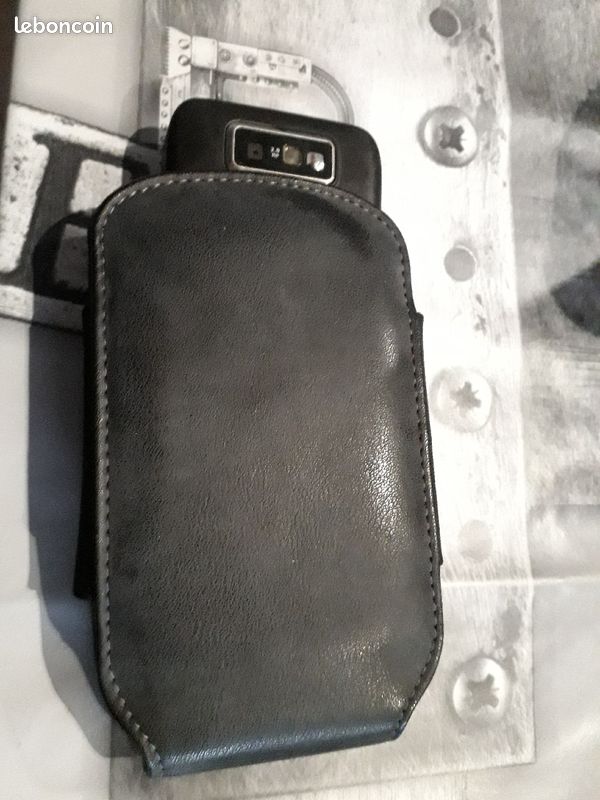 Etui téléphone (image 4)