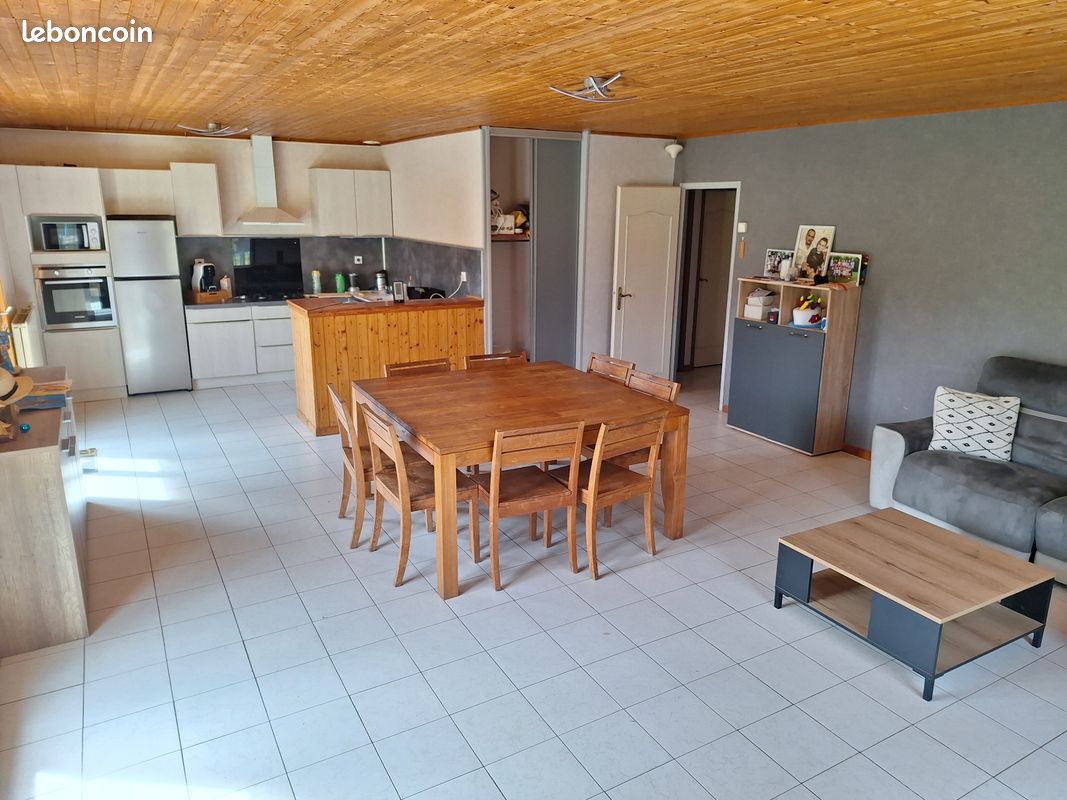 Maison 5 pièces 100 m² · à Saint-Just-de-Claix · 100 m² · 1 050 €/mois
