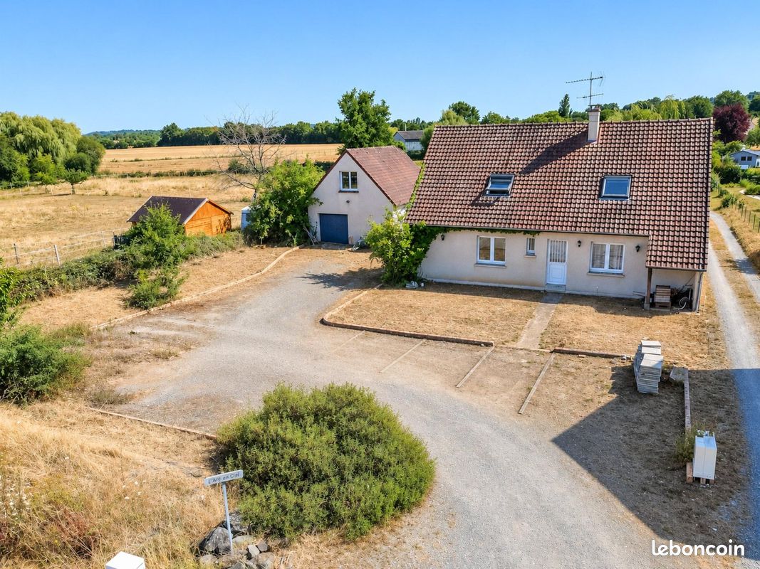 Maison 4 pièces 110 m² · à Savigné-l'Évêque · 110 m² · 223 000 €