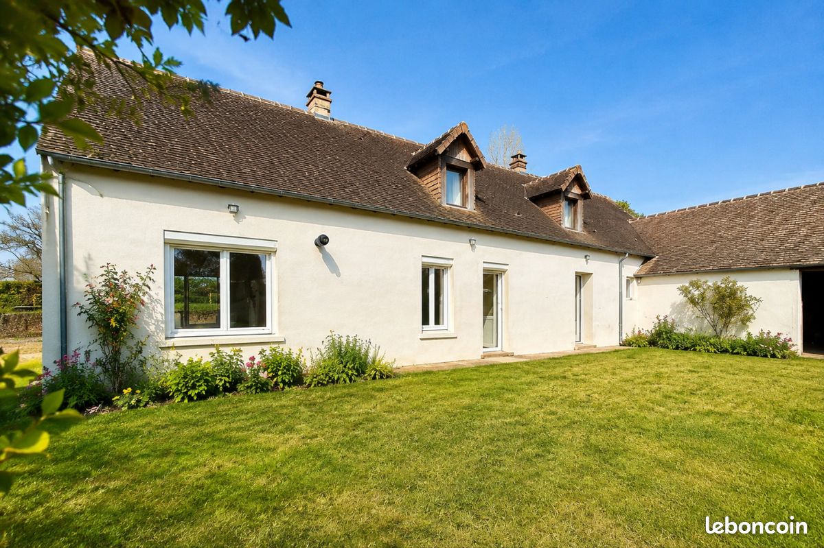 Maison 5 pièces 146 m² · à Lombron · 146 m² · 220 000 €