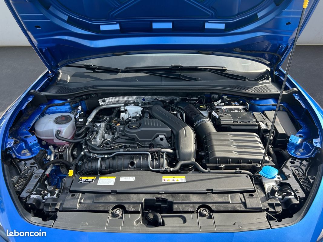 SEAT Leon 1.5 eTSI Hybrid 115 DSG7 Copa (image 17)