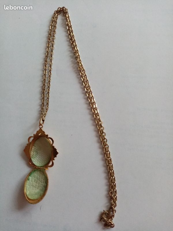Collier avec superbe médaillon vintage (image 1)