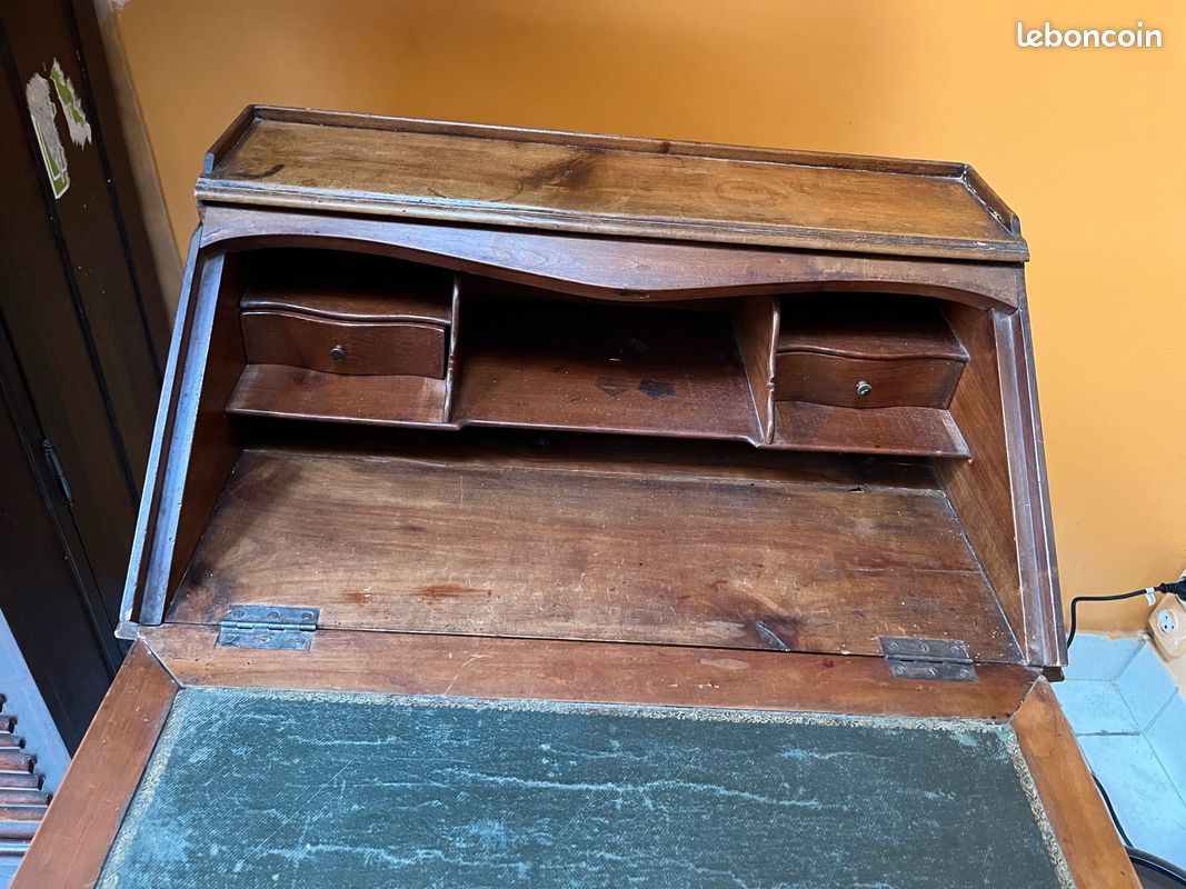 Ancien petit secrétaire bois ciré (image 2)