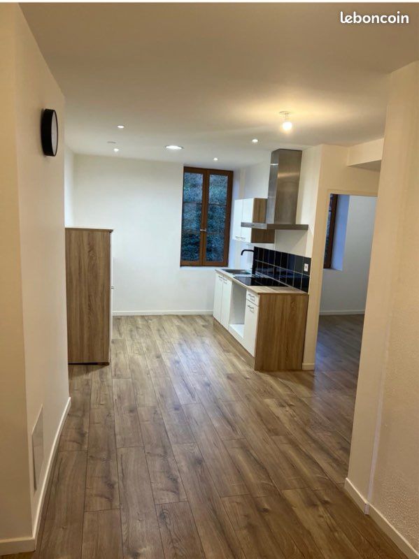 Appartement 3 pièces 75 m² · à Thizy-les-Bourgs · 75 m² · 440 €/mois
