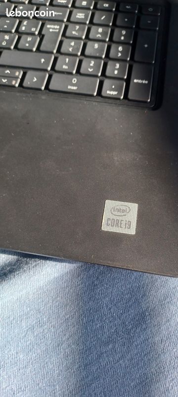 DELL PRECISION 7750 Core i9-10885H RAM 32Go DISQUE 1To GPU RTX 5000 16Go (image 3)