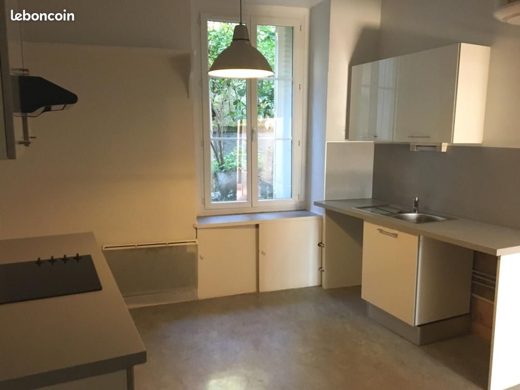 Appartement 2 pièces 55 m² · à Grenoble · 55 m² · 696 €/mois