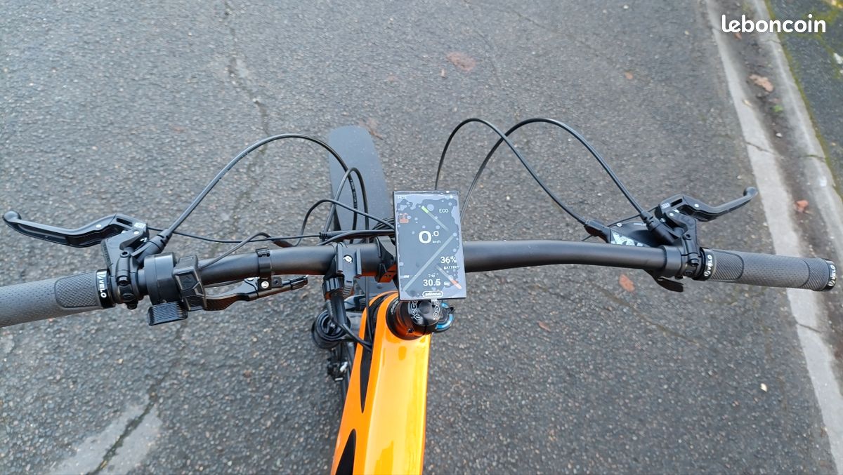 VTT électrique full carbone – Bafang M620 – (moins de 1000 km) (image 11)