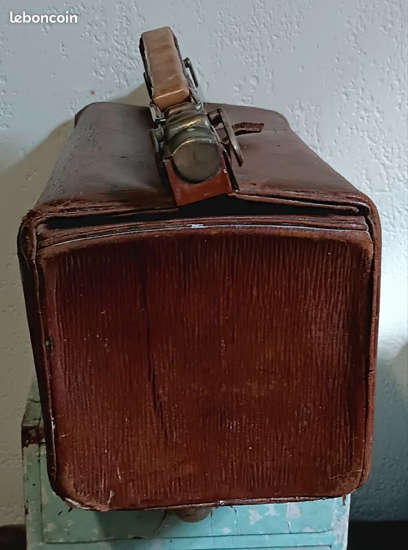 Ancienne petite mallette, valise de médecin (image 5)