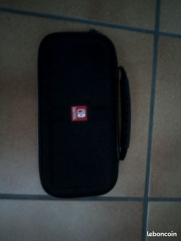 Pochette pour console Switch (image 1)