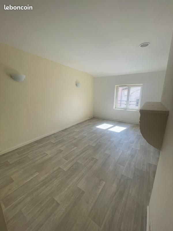 Appartement 2 pièces 36 m² · à Villefranche-sur-Saône · 36 m² · 505 €