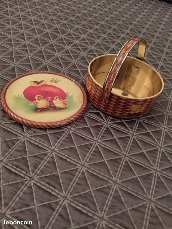 Boîte Vintage métallique avec poussins (image 4)