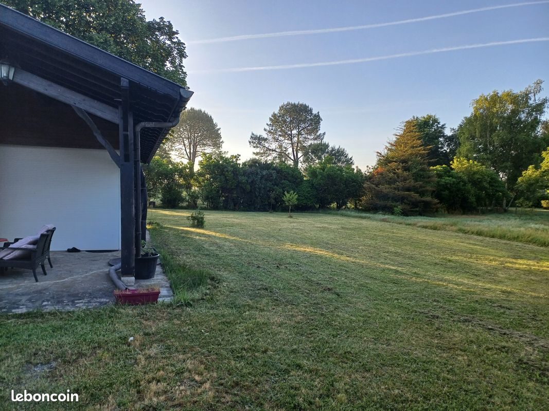 Terrain 1054m2 · à Pontonx-sur-l'Adour · 92 000 €