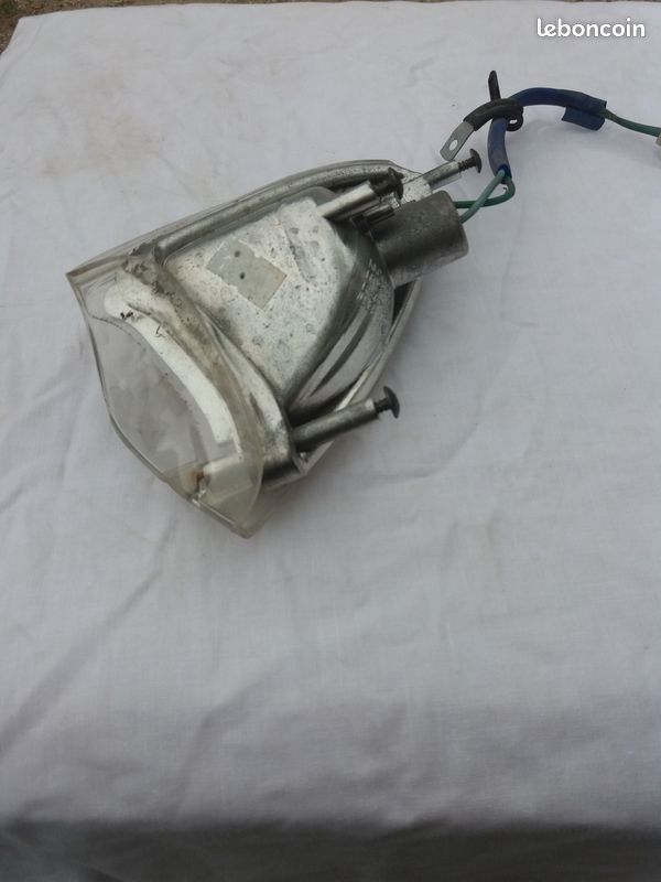 Clignotant droit grand dink 125 (image 2)