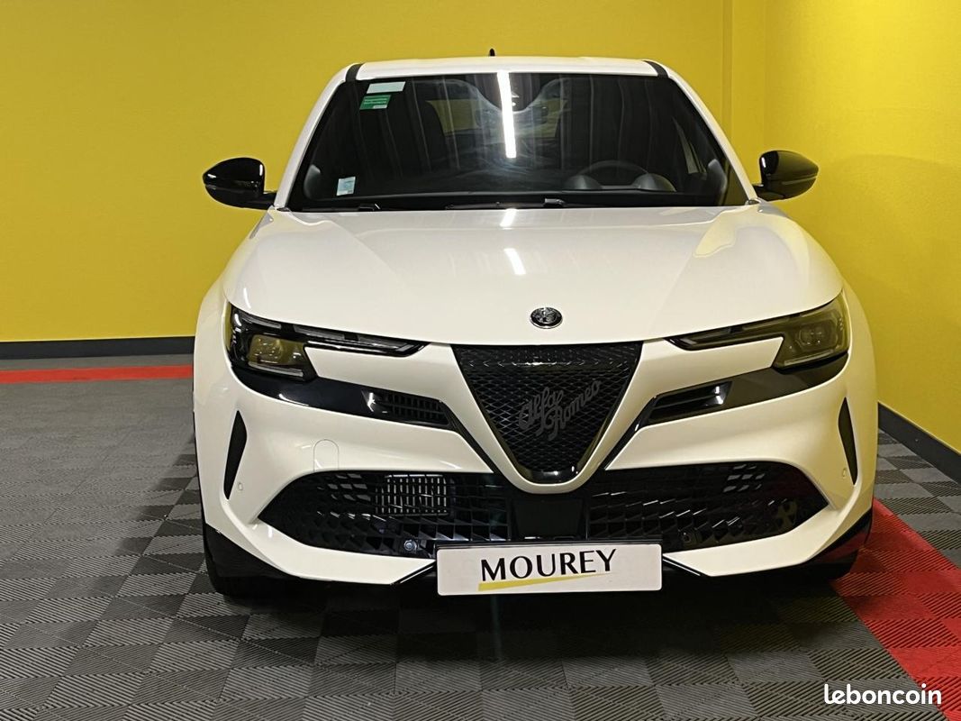 ALFA ROMEO JUNIOR 1.2 Ibrida - 145 - BV eDCT6 Premium (image 12)