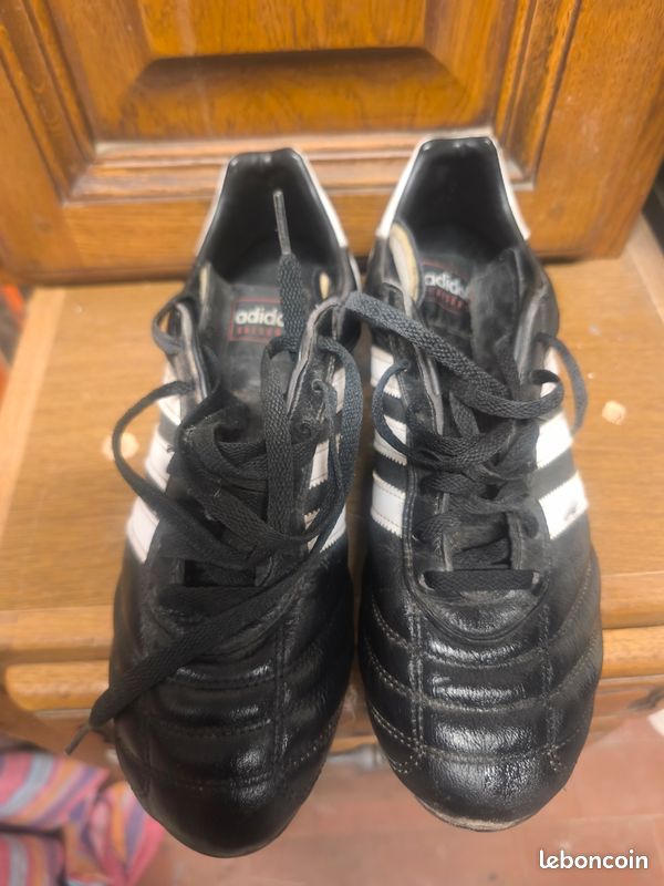 Chaussures de football taille 43 (image 2)