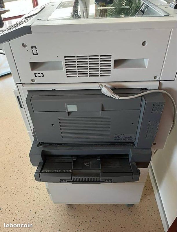 Imprimante/copieur multifonction (image 4)