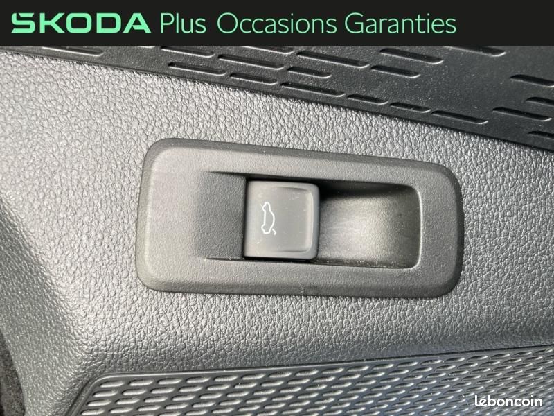 Skoda Octavia 2.0 TDI SCR 150ch Sportline DSG7 (image 30)