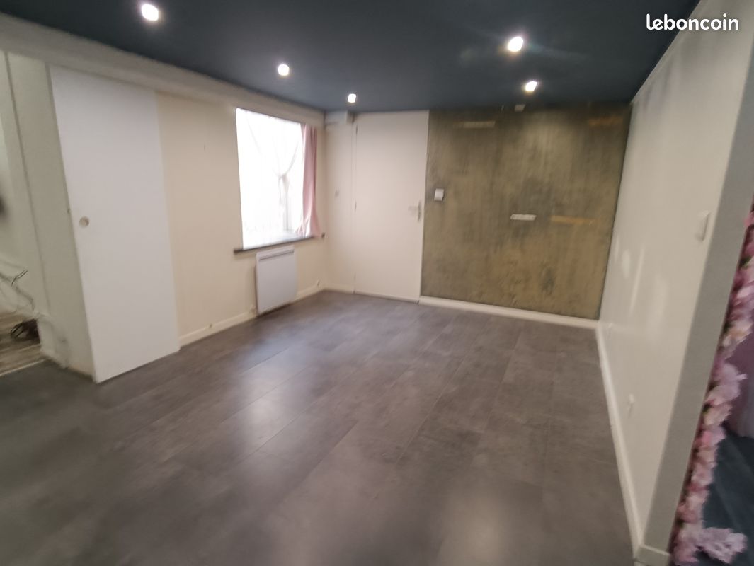 Local commercial de caractère, 110 m2 centre ville (image 8)