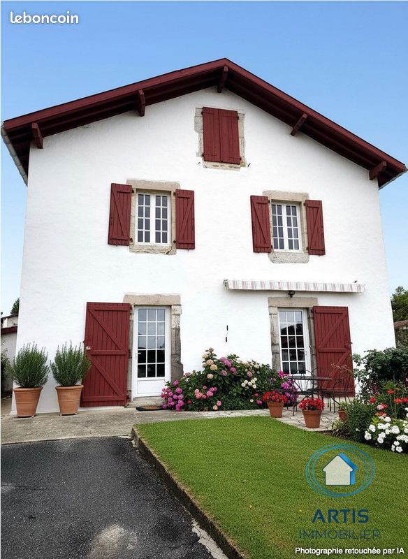 Maison 5 pièces 130 m² · à Urrugne · 130 m² · 945 000 €