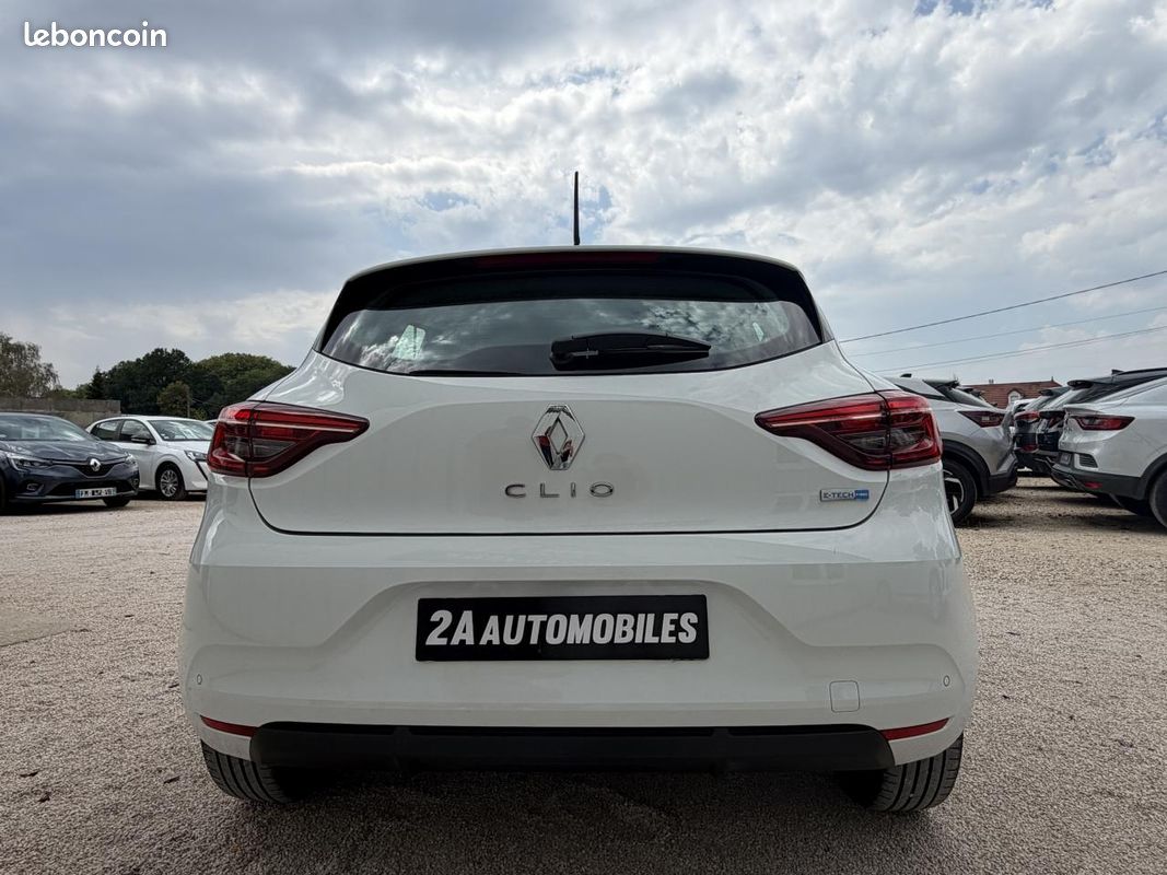 RENAULT CLIO V 1.6 E-Tech Hybride - 145CH - Finition Equilibre (image 6)