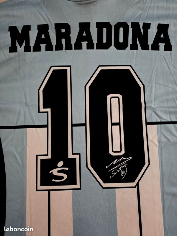 Chemise Signée Diego Maradona 2001 – Avec Certificat D'authenticité
