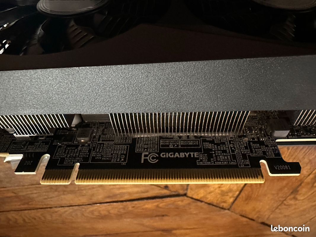 Carte graphique NVIDIA GeForce RTX 3070 Gigabyte Gaming OC 8GB – Parfait état (image 7)