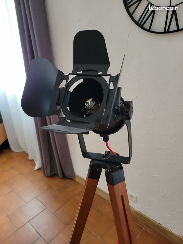 Lampe industriel sur pied (image 2)