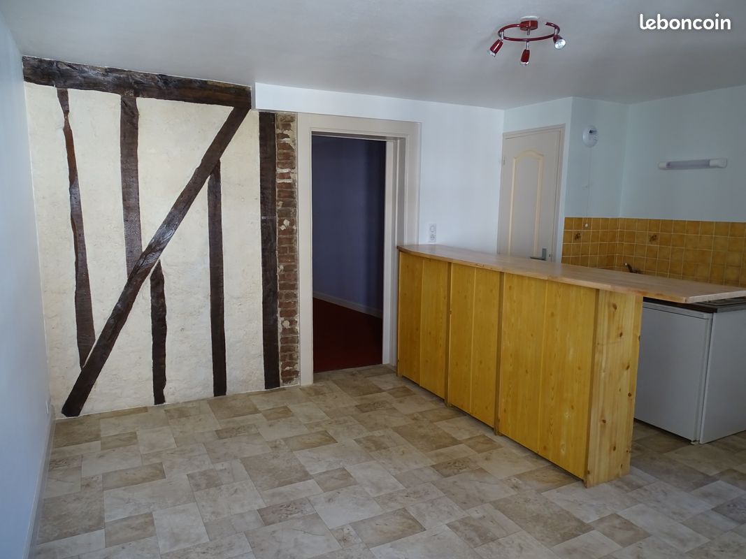 F1 Bis 2ème étage 34 M² - Limoges 87000 Le Sablard Limoges Sud (image principale 0)