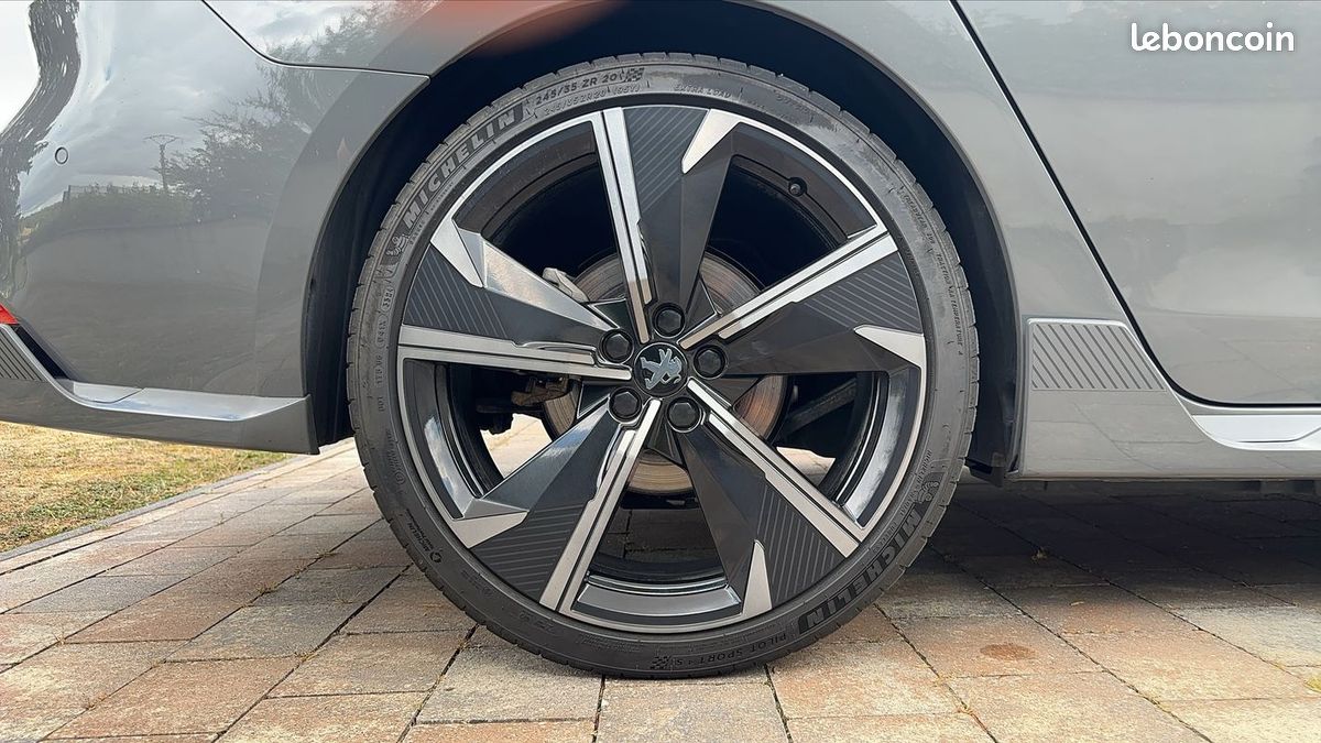 Peugeot 508 1.6 PSE 360 Hybride4 EAT8 Peugeot Sport Engineered (image 16)