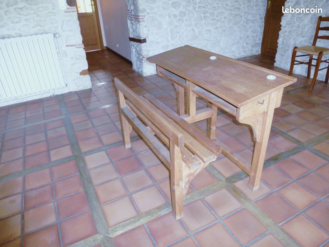 Bureau d'écolier double place avec encriers (image 1)