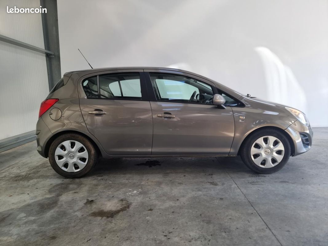 OPEL CORSA 1.3 CDTI - 95 CH - 150ème Anniversaire Garantie 12 Mois Moteur à Chaîne (image 4)