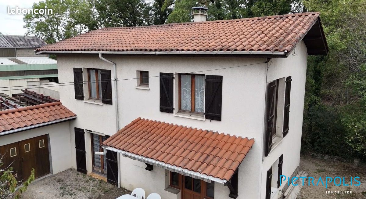 Maison 5 pièces 100 m² · à Marlieux · 100 m² · 235 000 €