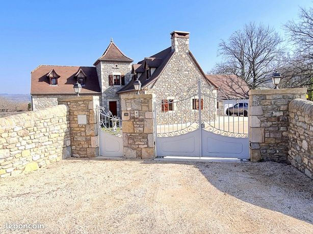 Villa 6 pièces 205 m²