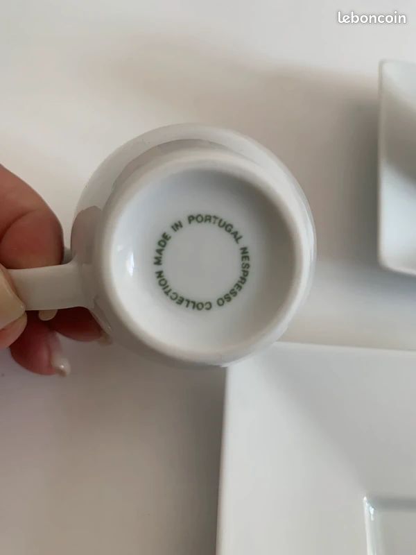 2 tasses et soucoupes blanches Nespresso (image 4)