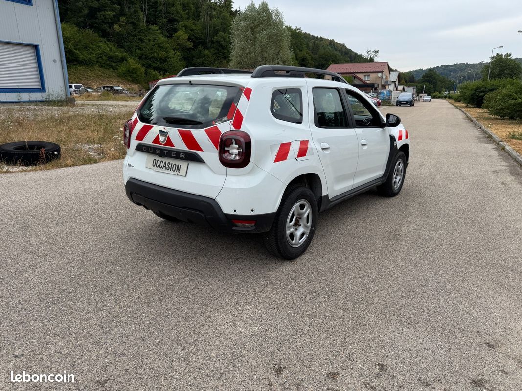 DACIA DUSTER 1.5 Blue dCi 115 4x4 Confort 12075 ht 2 places (image 4)