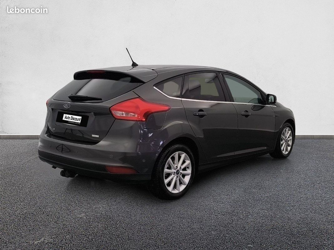 FORD Focus 1.0 EcoBoost 125 S&S Titanium (image 2)