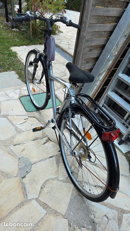 Vélo de loisirs / VTC (image 1)
