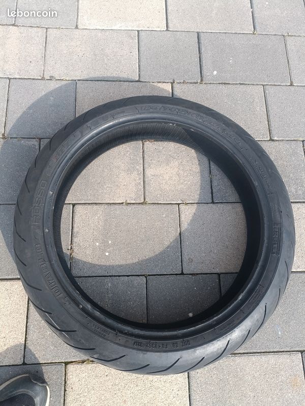 Pirelli rosso 3. 120/70/17 (image 2)