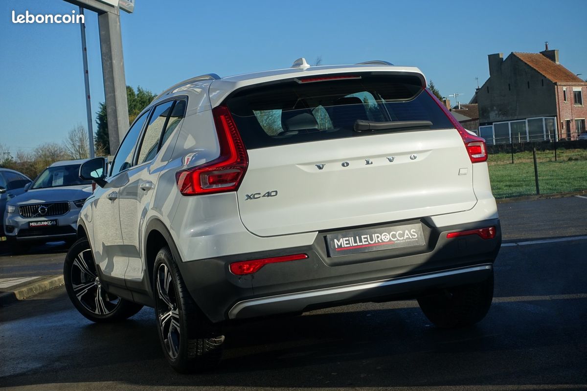 XC40 T4 Hybride Rechargeable Geartronic Inscription 211ch Cuir sport/Gps Europe/Carplay/Accès confort/Régulateur/1*Main/Garantie 12 mois (image 3)