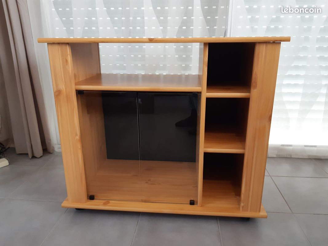 Meuble TV à roulettes (image 1)