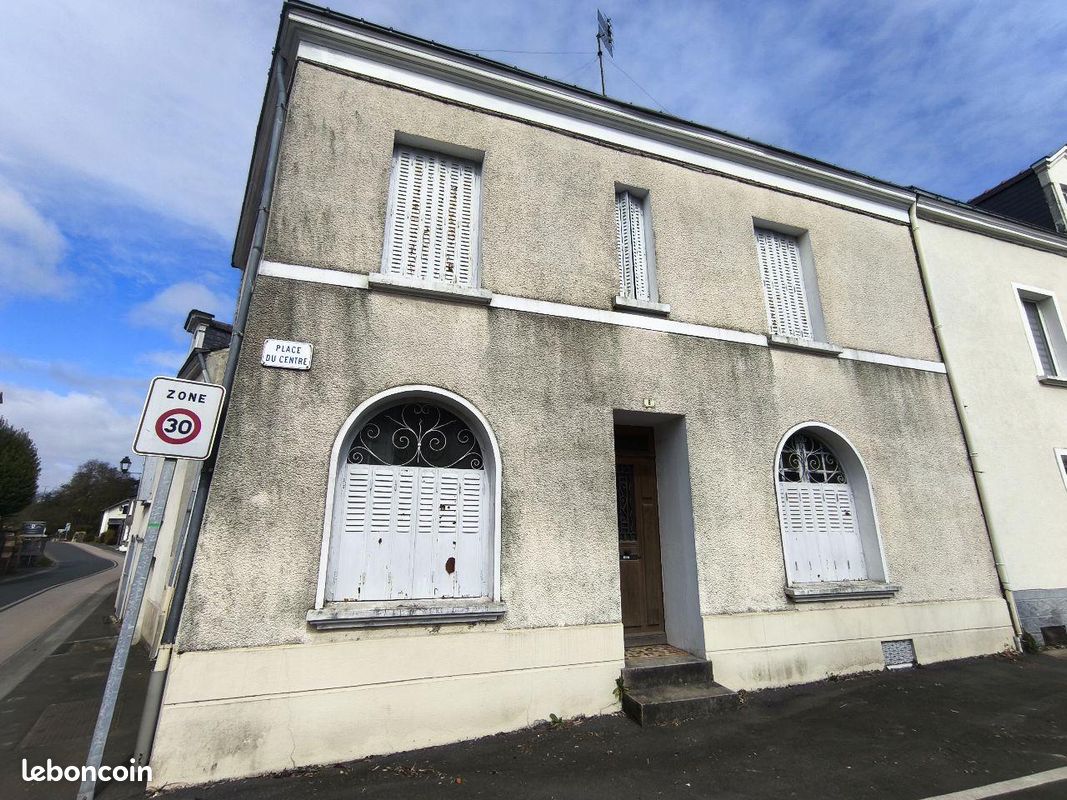 Maison 6 pièces 130 m² · à Chaudefonds-sur-Layon · 130 m² · 90 000 €