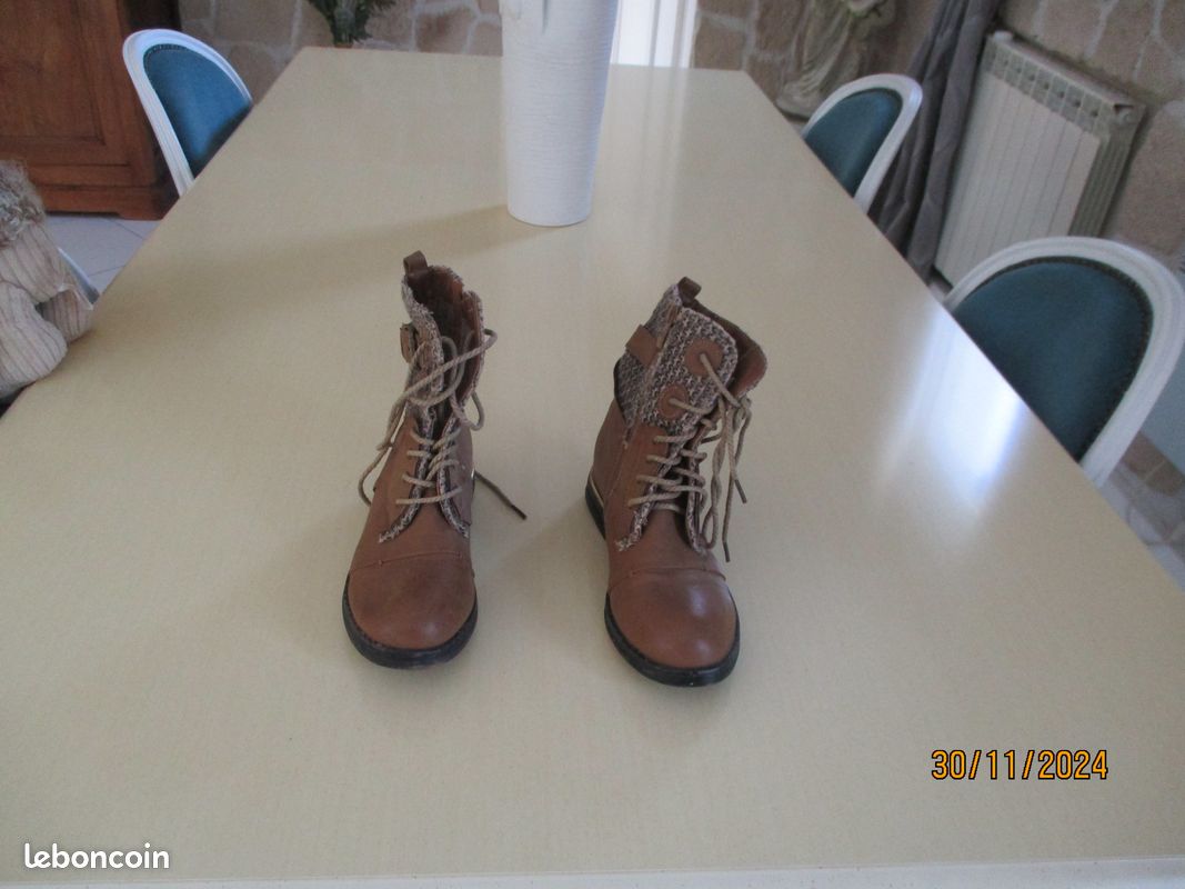Bottines hiver chaudes T 38 trop grandes portées une fois voir proposistion (image 1)