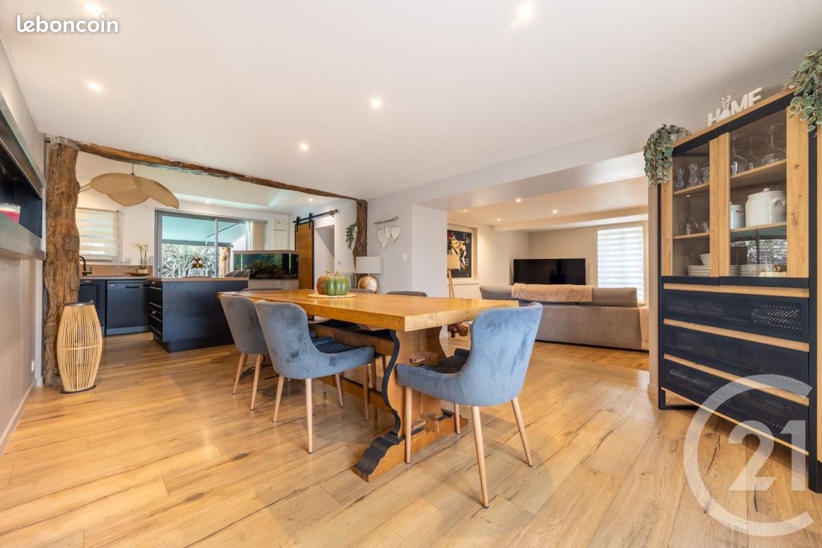 Maison 6 pièces 154 m² · à Lombers · 154 m² · 290 000 €