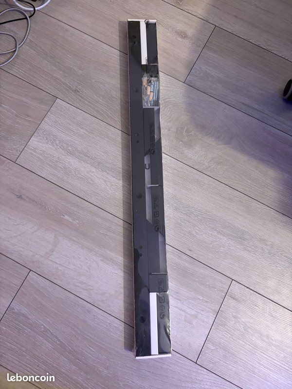 Porte manteau IKEA neuf (TJUSIG, patère, noir, 78cm) (image 3)